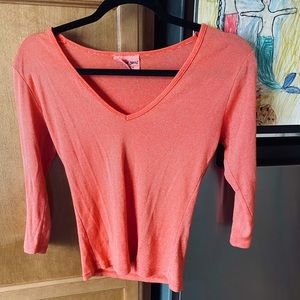 Beautiful Michael Stars original tee. V neck Coral color. One Size. EUC.